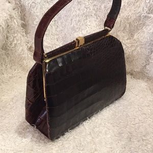 50/60s alligator print purse, leather interior.
